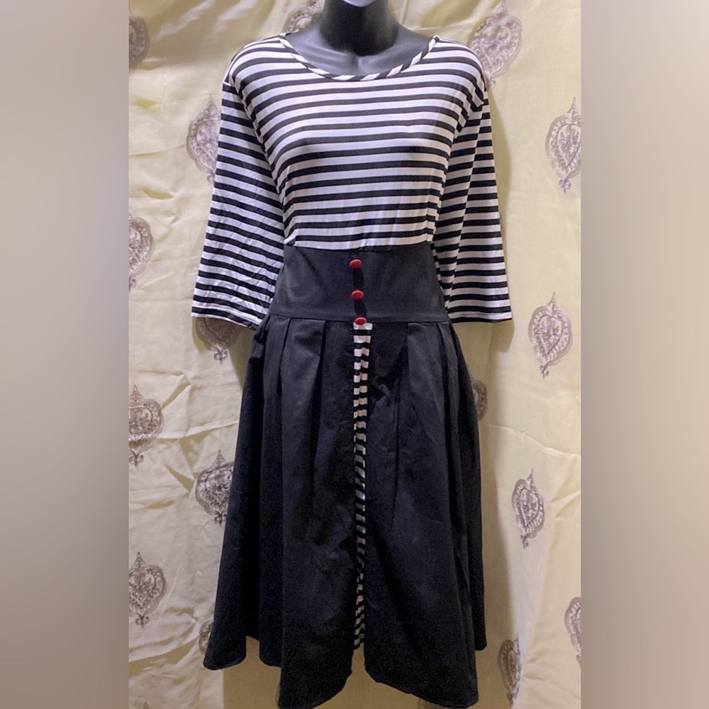 AIBEILI BLACK /WHITE STRIPE RED BUTTON 3/4 SLEEVE DRESS SZ 4X SCOOP NECK